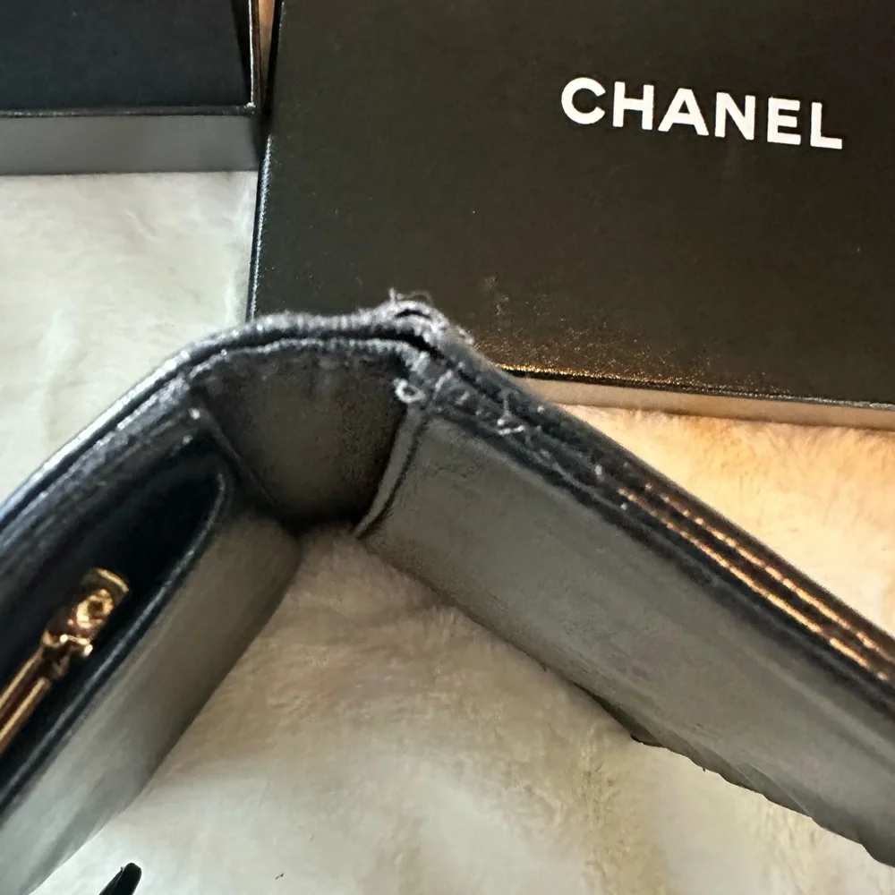 CHANEL Caviar Timeless CC Wallet - Picture 8 of 11